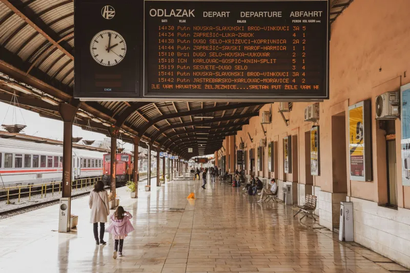 « Trafic normal » et autres bobards : le mode d'emploi de l'affichage en gare
