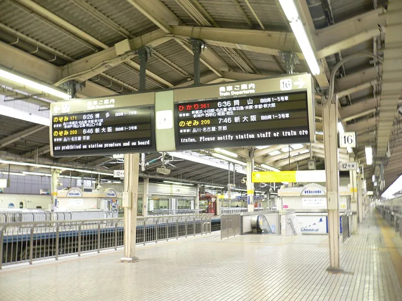 Première ou dernière voiture ? Les secrets d'embarquement des vétérans de la ligne H