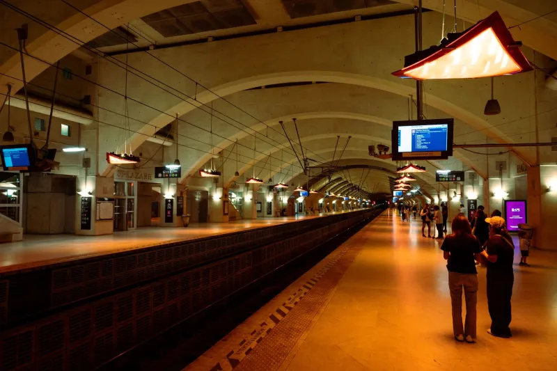 Parka obligatoire ou coin de paradis ? Notre grand test du chauffage en gare, quai par quai